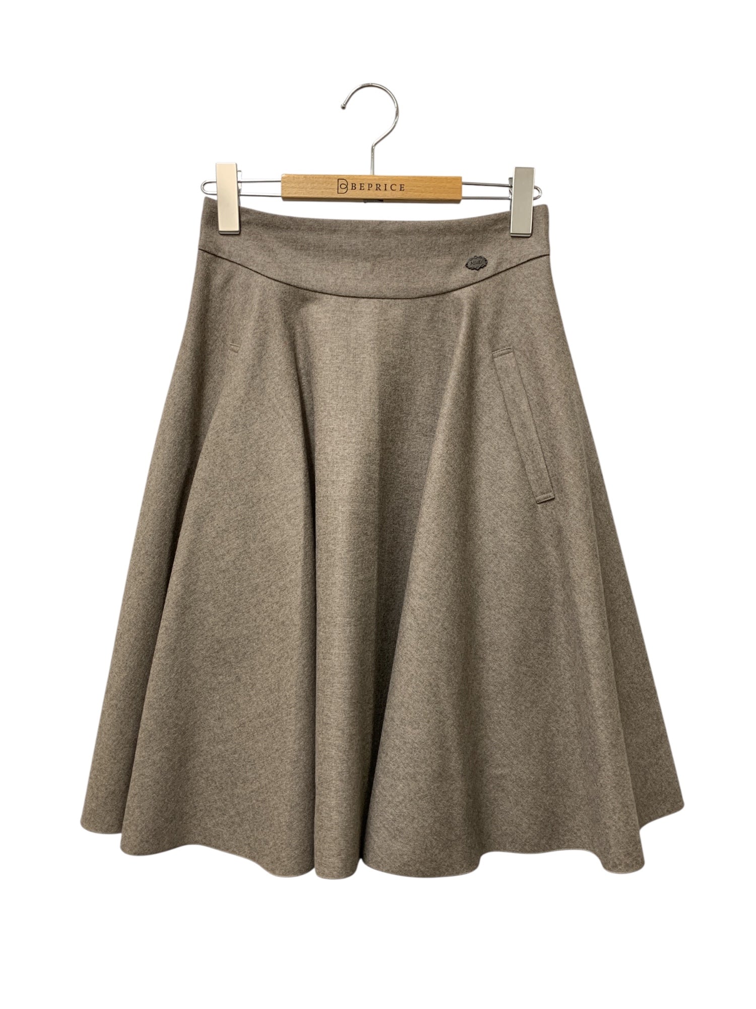 フォクシー スカート 通販 | 中古ブランド古着・洋服 | ビープライス