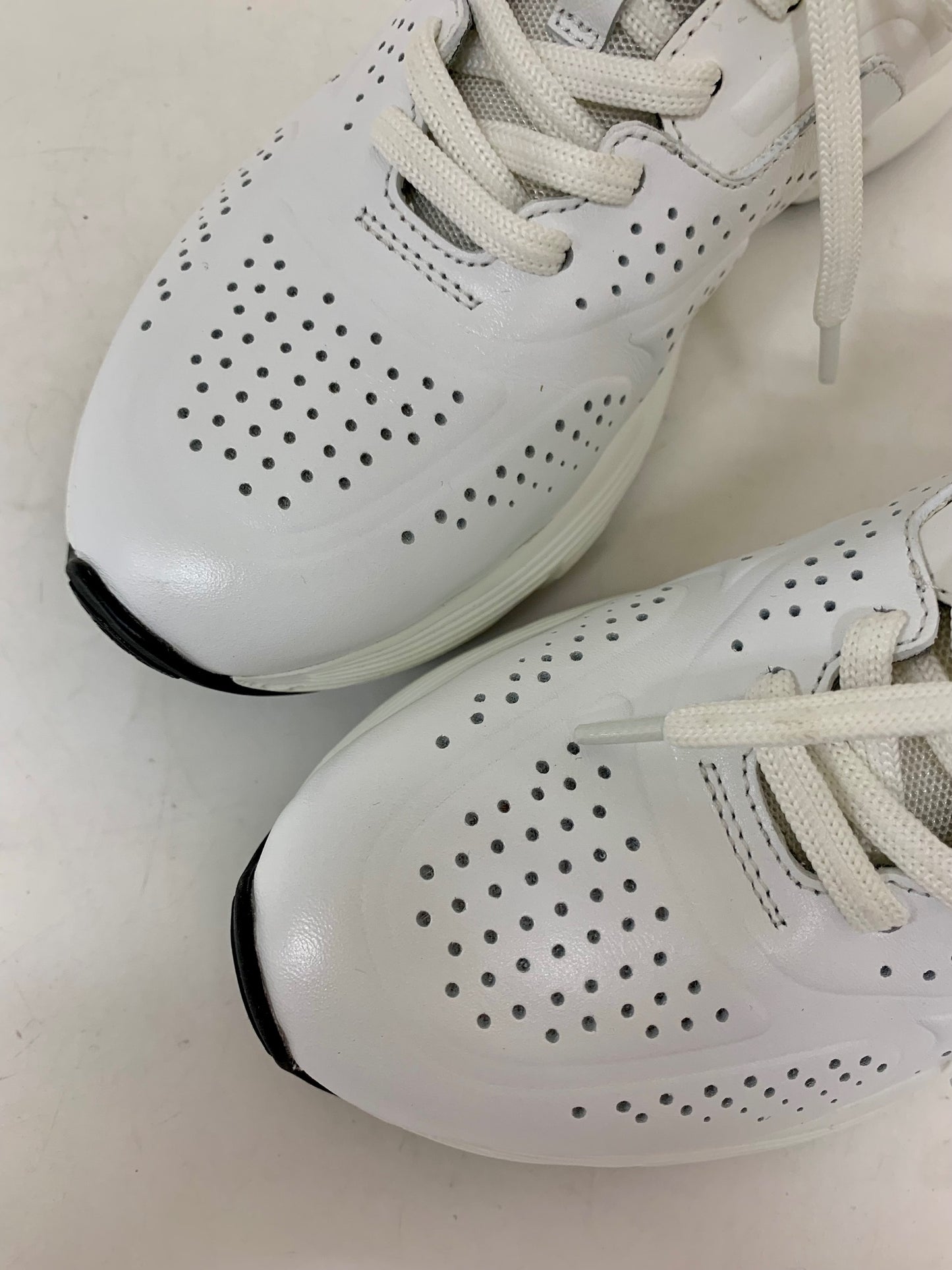 トッズ スニーカー 36.5 ホワイト パンチング IT05ZLT63BH8