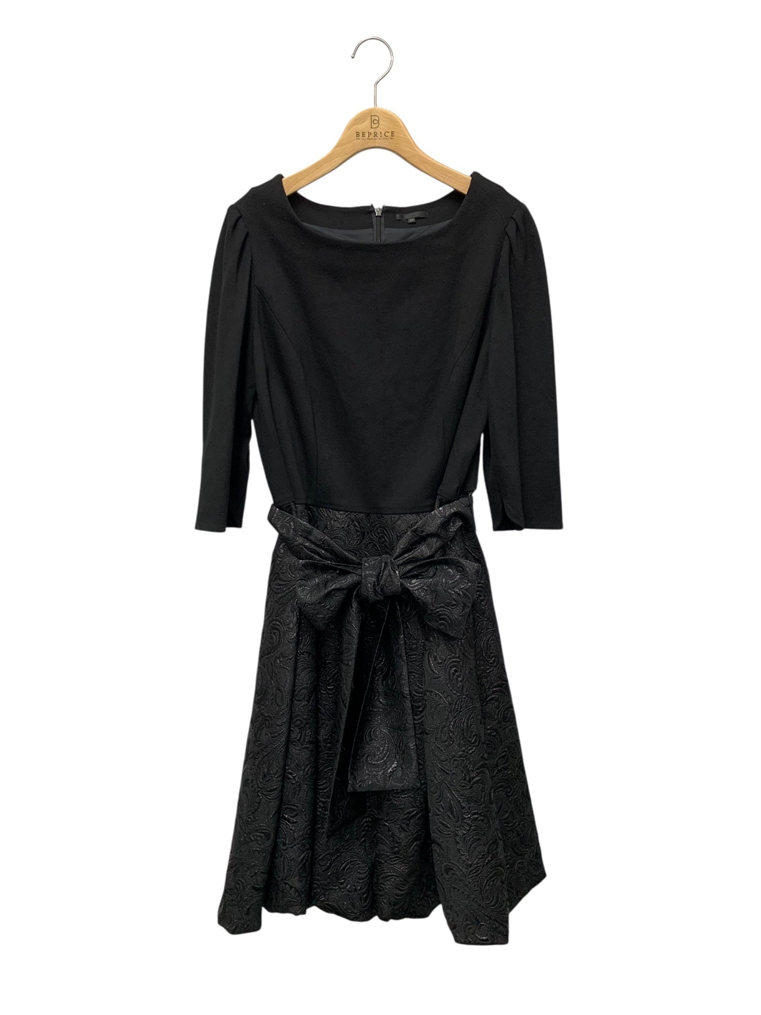 トゥービーシック通販 | 中古ブランド品・古着洋服 | ビープライス