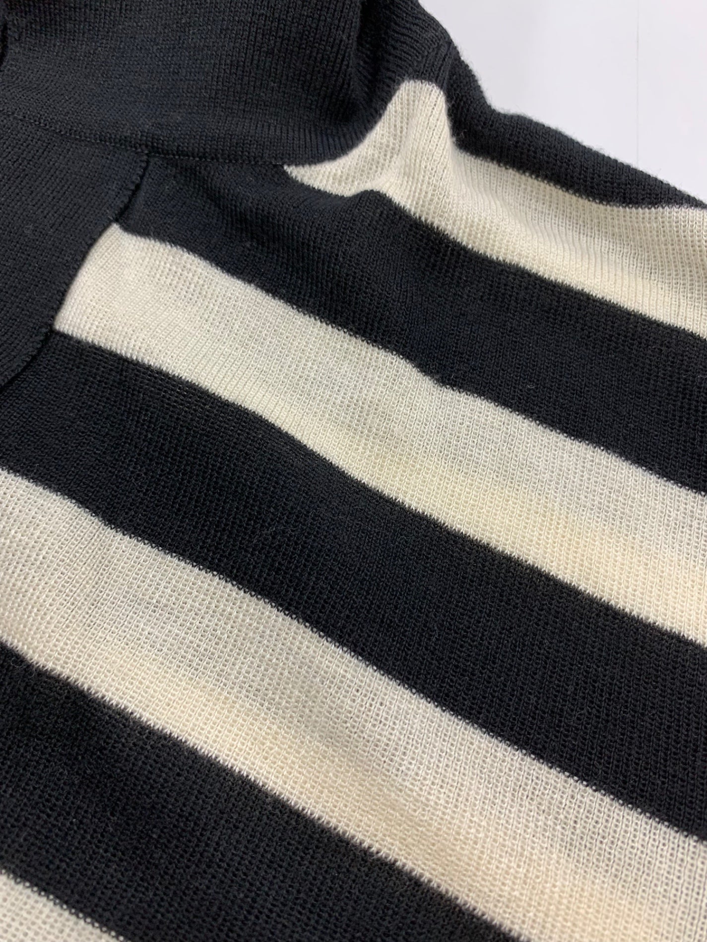 デイジーリン Knit Top Rugger Fan 06233 ニット 40 ブラック Ｖネック ITSCBC7EPXI8