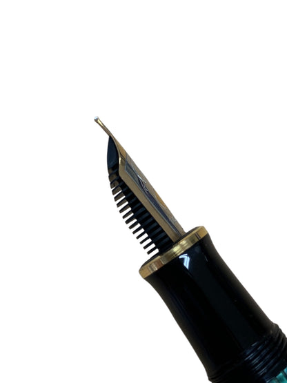 ペリカン 万年筆 スーベレーン M400 グリーン EF 14C 585 ITD1QWC8NTGE