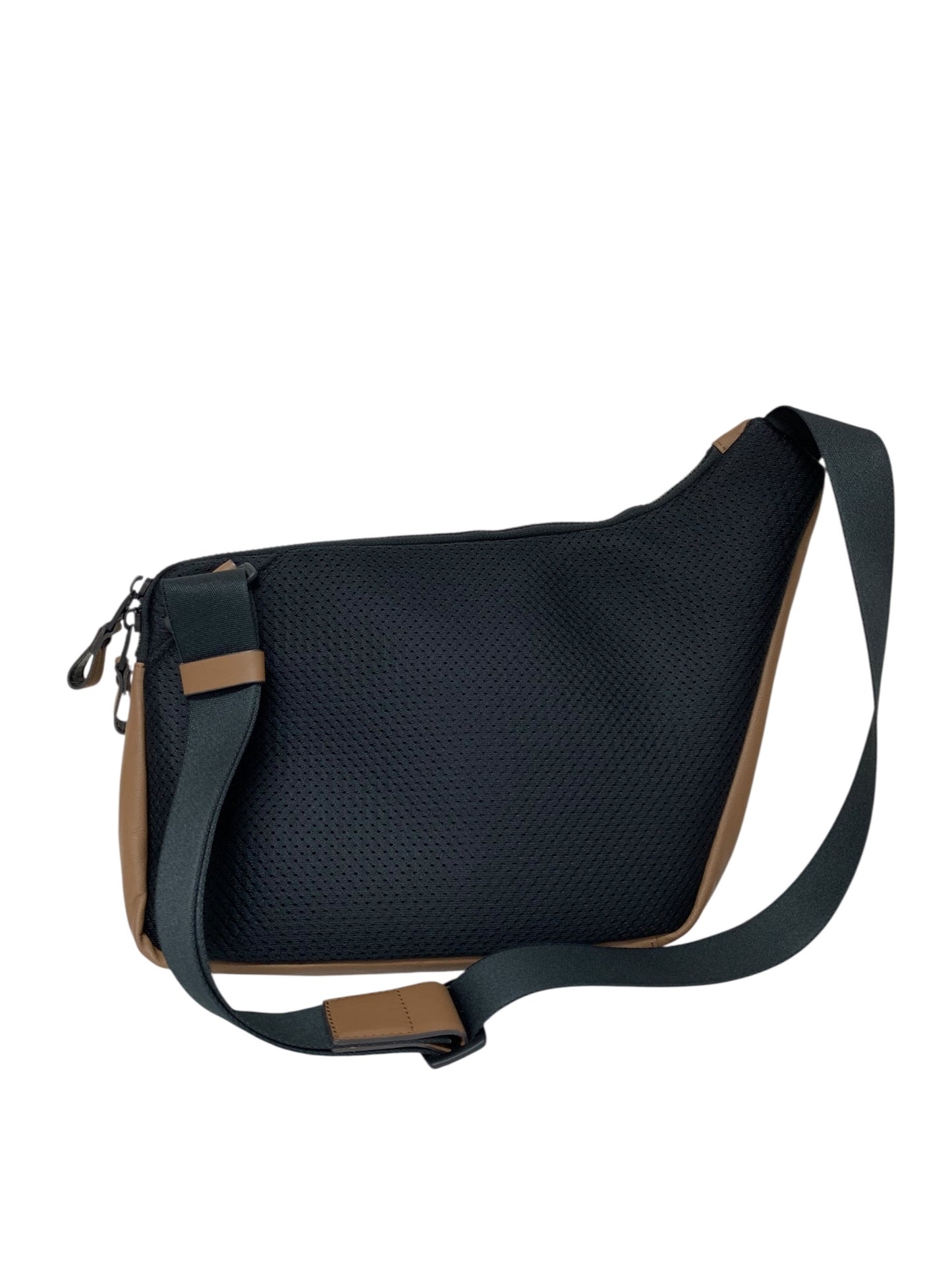 フジタカ LOCUS 672106 ショルダーバッグ ブラウン LWGゴールドランク認定スムースレザー ITCVUBPMG5BA 【SALE】