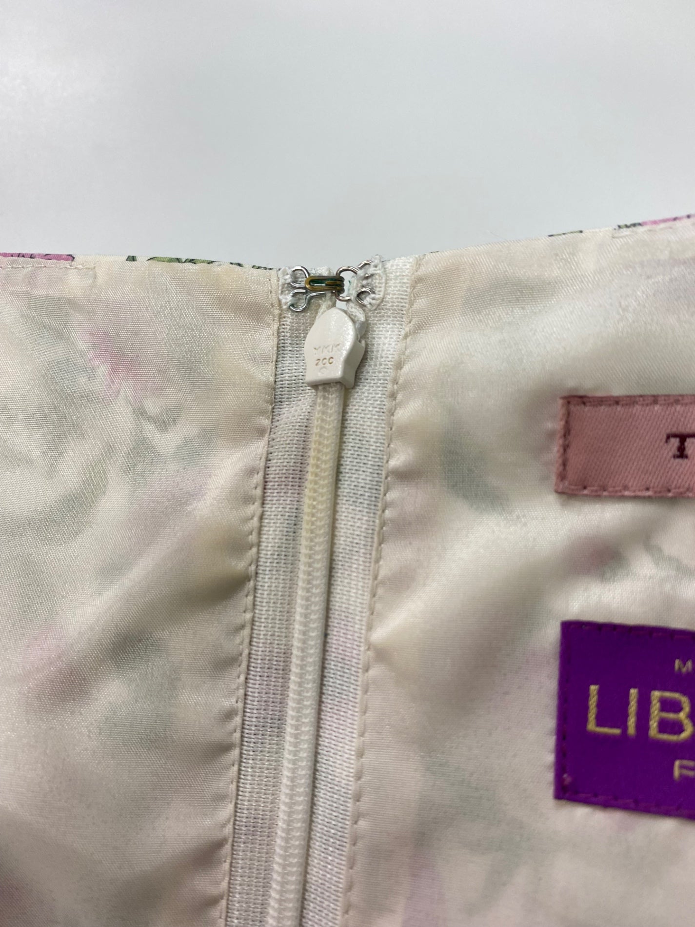 トッカ FLORAL STORY OPTONS0030 ワンピース 0 ホワイト 洗える IT4AWC4I1YMU
