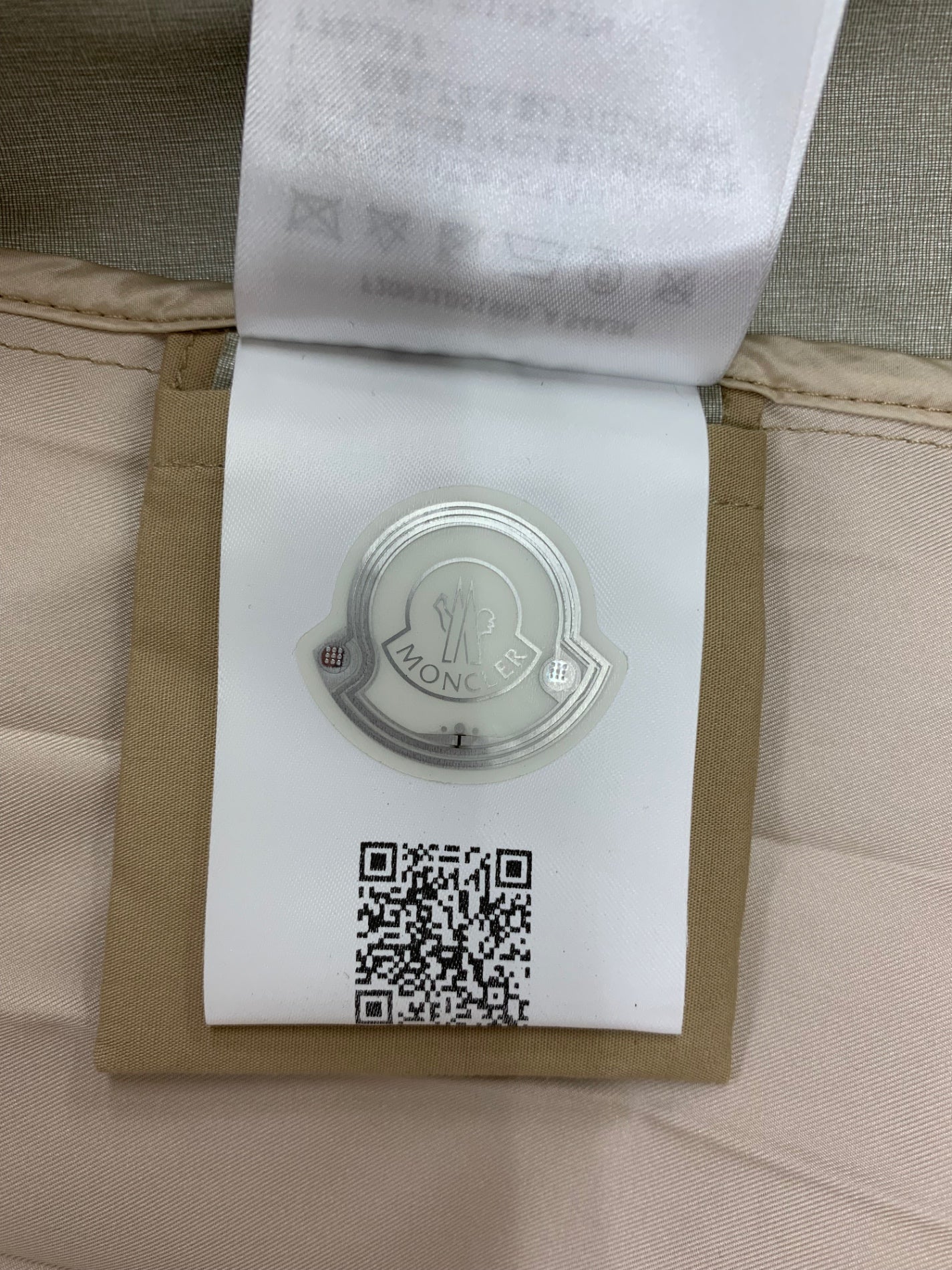 モンクレール EBIHENS LONG COAT F20931D51980 トレンチコート 00 ベージュ インナーダウンベスト付き 2WAY プリーツ IT1CW4KZVALE 【SALE】