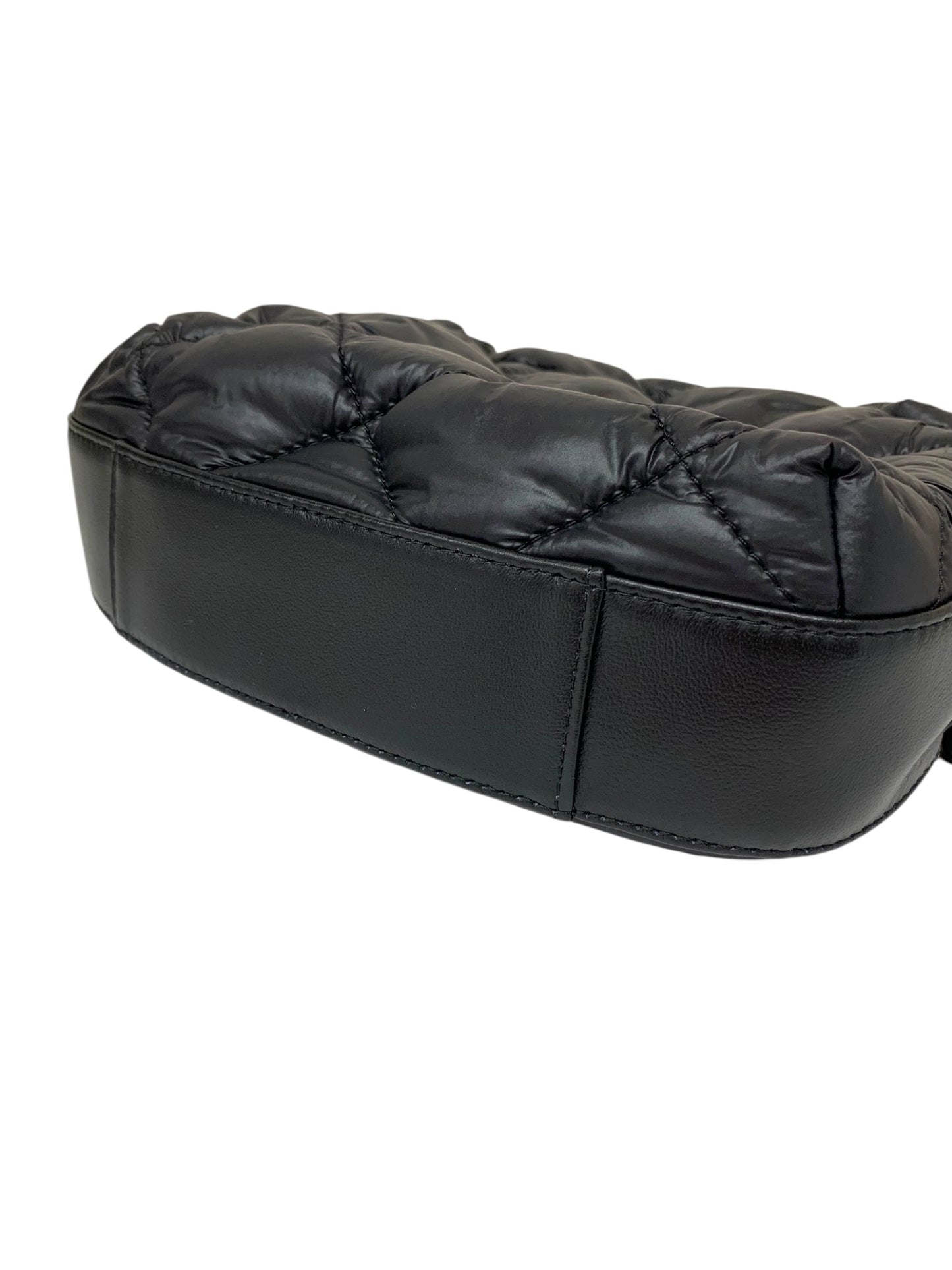 アタオ 超軽量クロスボディバッグ コラッツァ カメラバッグ サコッシュ ブラック ITR5PQ9I0Z3W