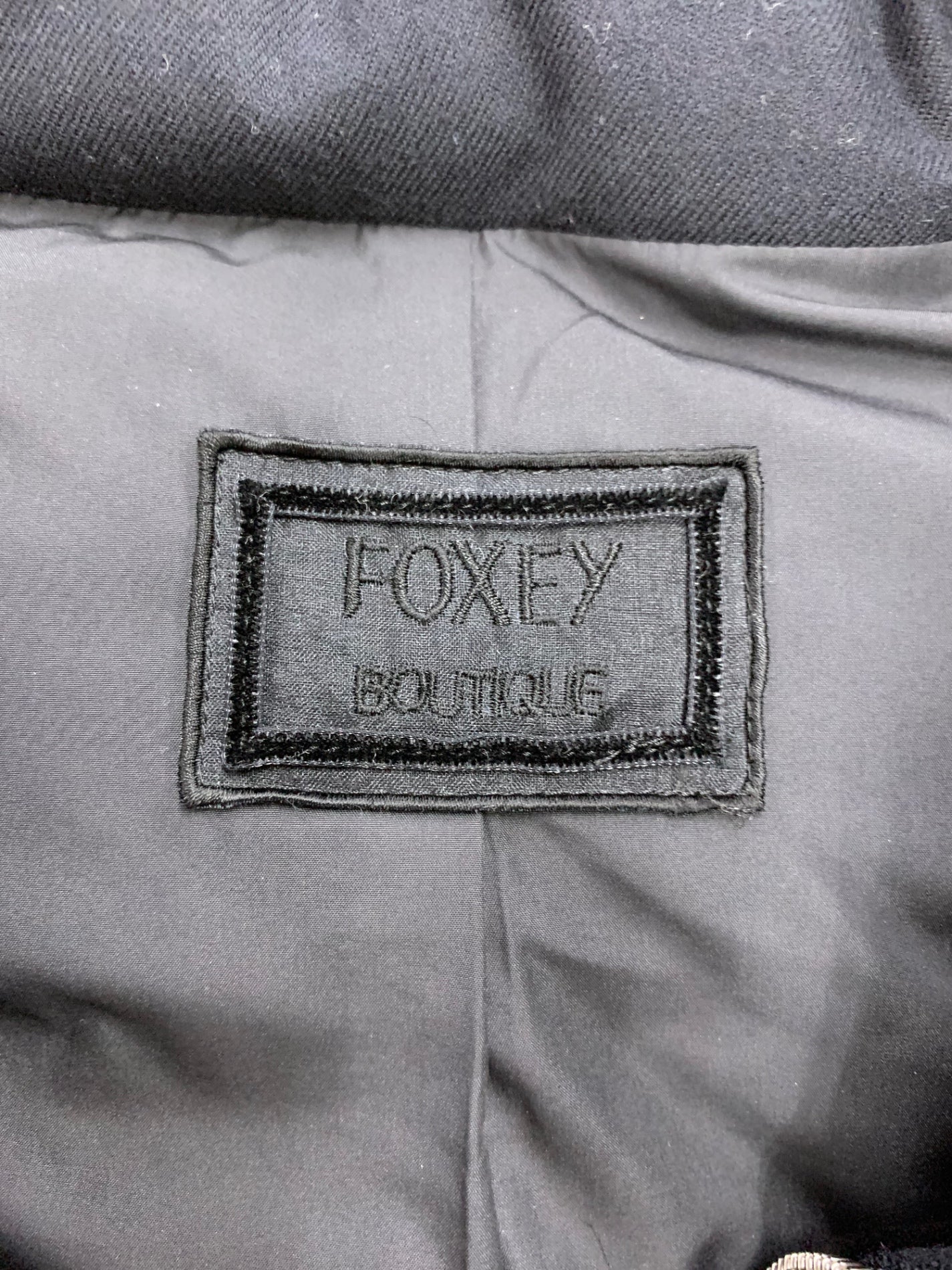 フォクシーブティック Chaleur  42362 ダウンベスト 42 ブラック フォックスファー IT5PKOSPE284