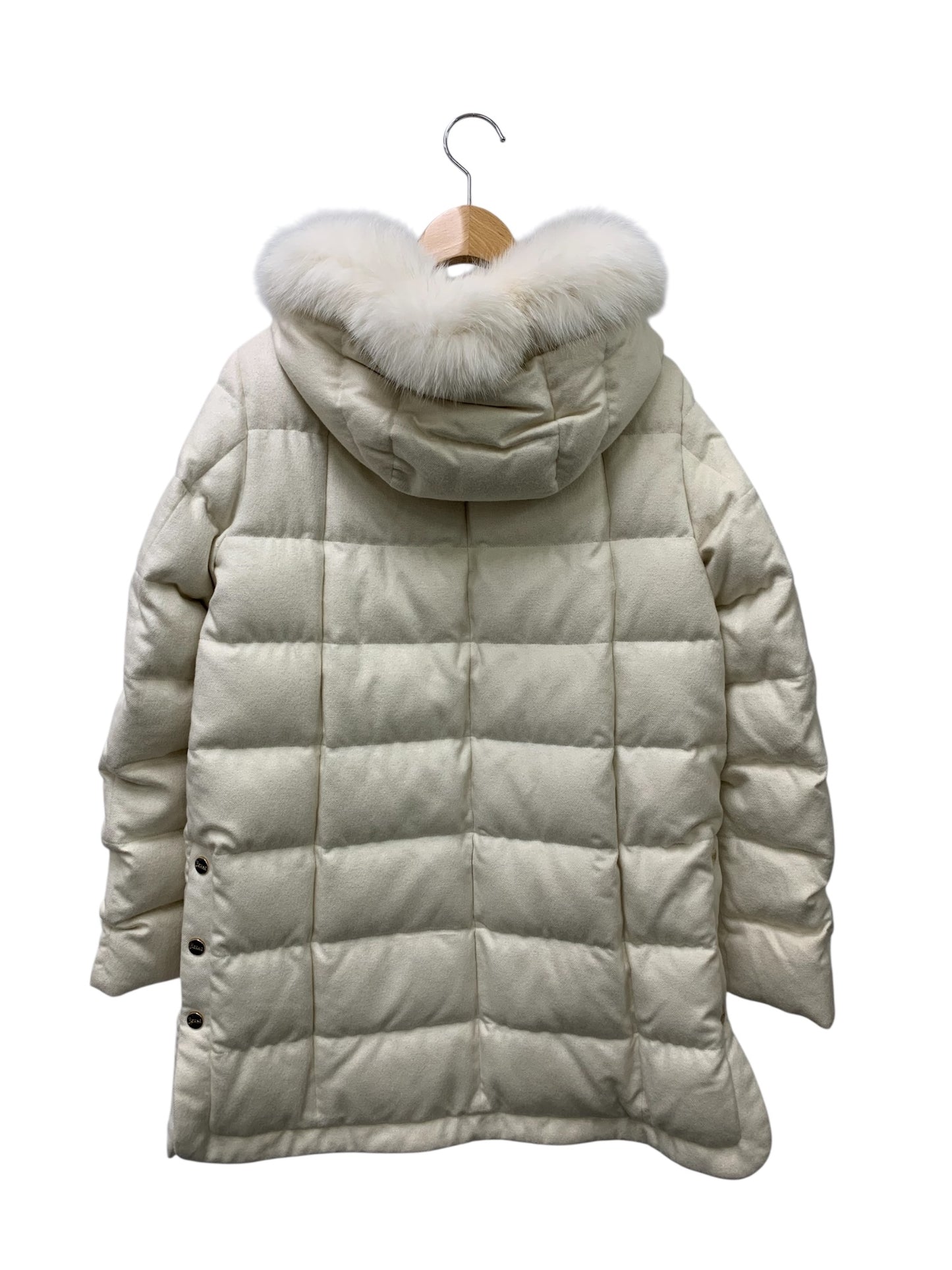 ヘルノ リゾートライン PI031DR-38088L ダウンコート 42 ホワイト カシミヤ・シルク混 フォックスファー ラメ フード ITVAJIENVWFW