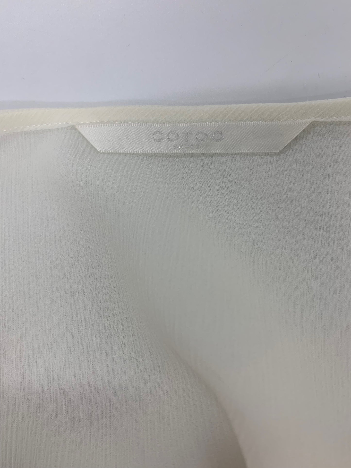 コトゥー W3M03-330-02 シャツ 38 ホワイト ボウタイブラウス フリル パフスリーブ ITA1Y4ENGC22