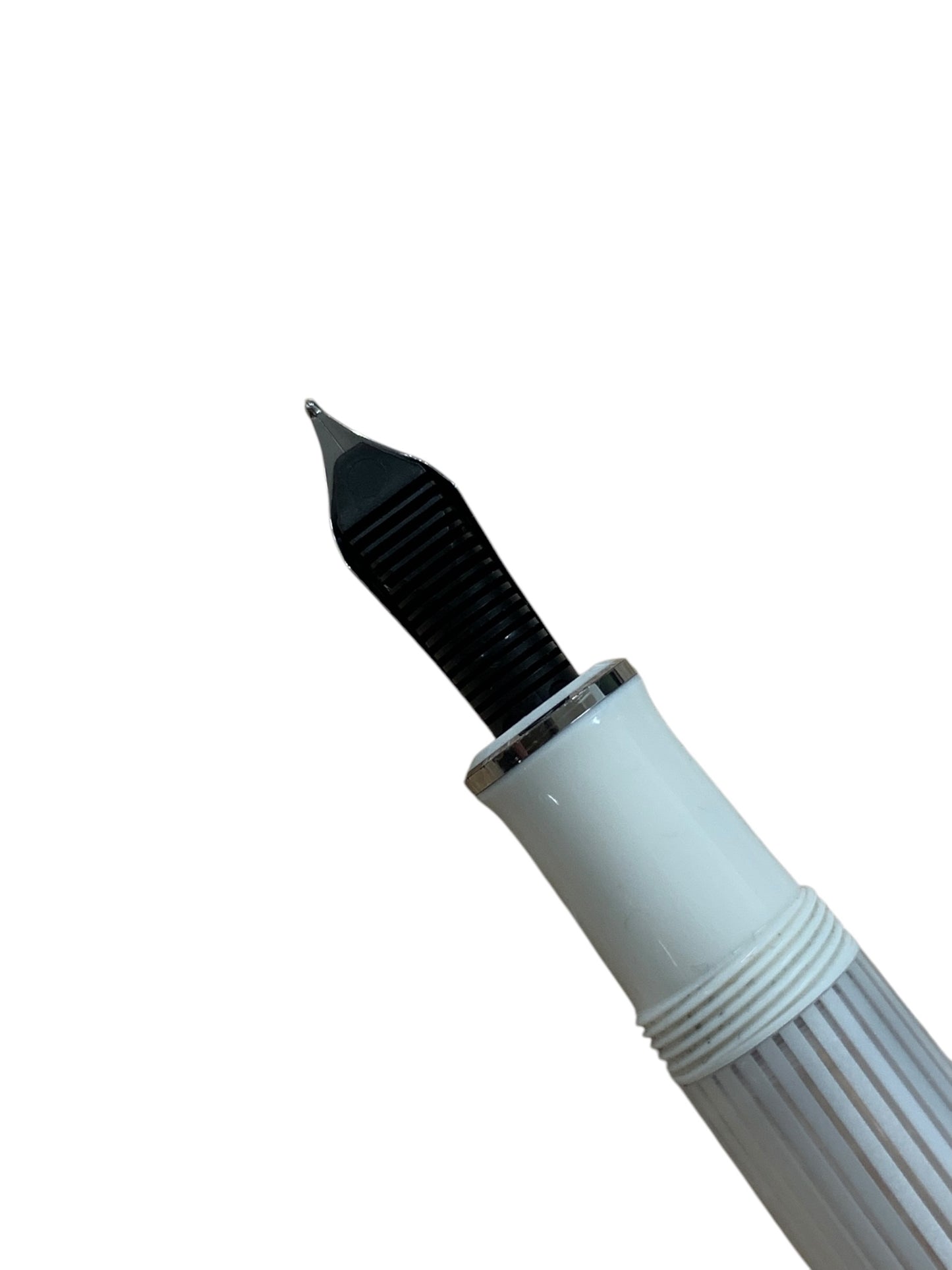 ペリカン スーベレーン M600 万年筆 ヴァイオレットホワイト 14C ITASK5I1SSF4