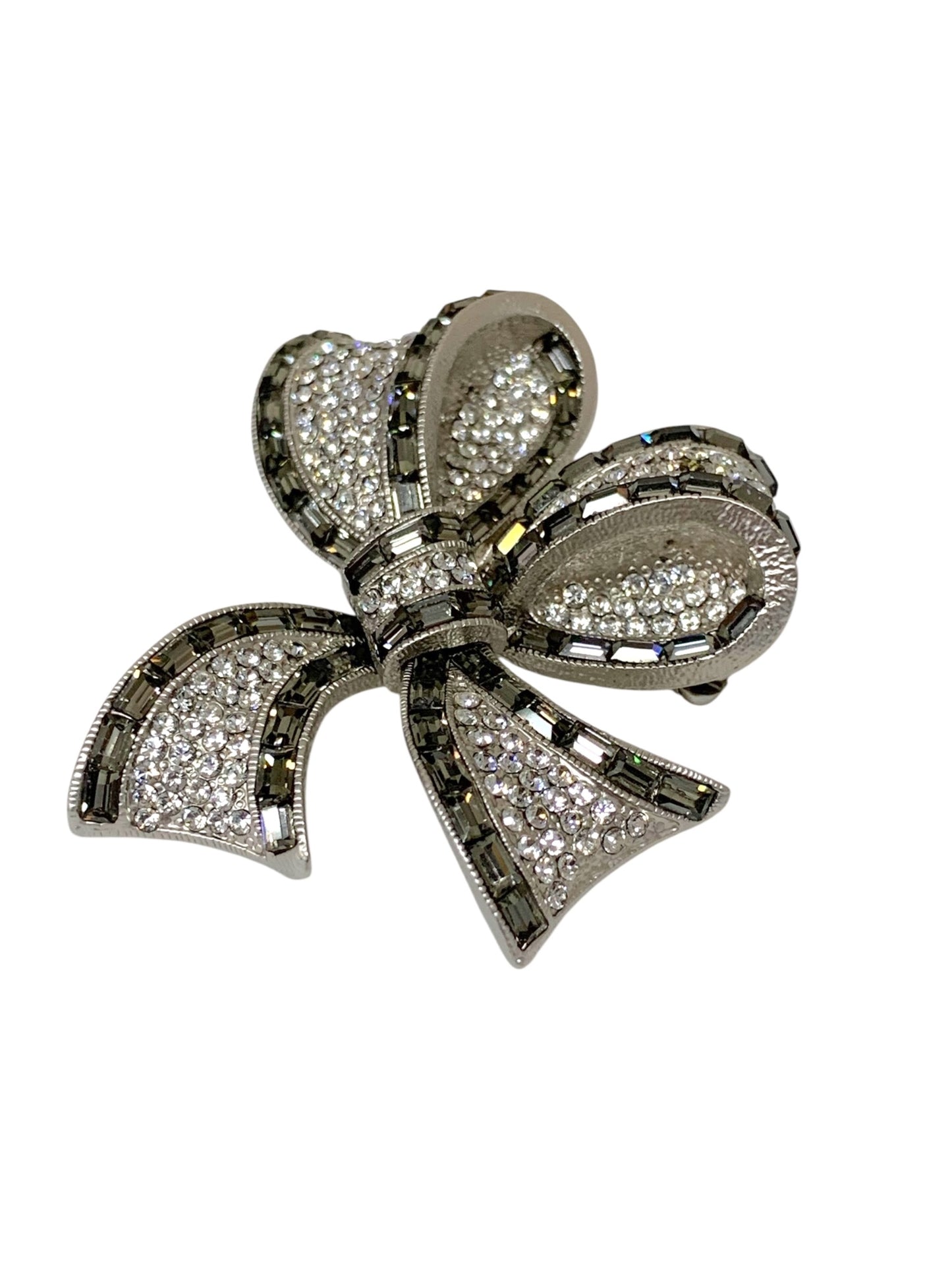 フォクシーブティック ブローチ シルバー リボン ラインストーン ITD7YJLPMWM8