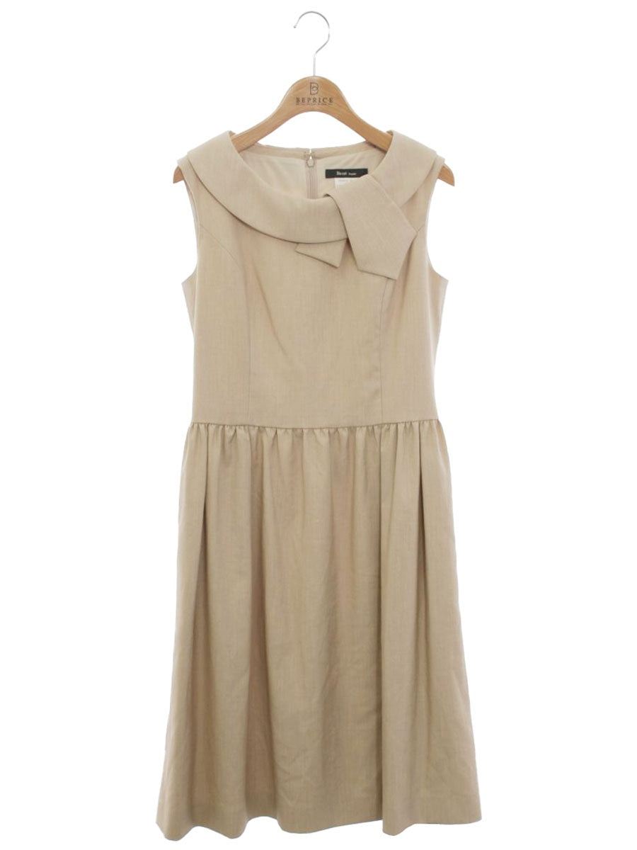 【美品】Rene ルネ グリーン プリーツ ワンピース 34 ワンピースルネワンピースRene 34 新品未使用