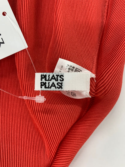 プリーツプリーズイッセイミヤケ トップス レッド プリーツ バルーン型 IT4AS818IV2Q