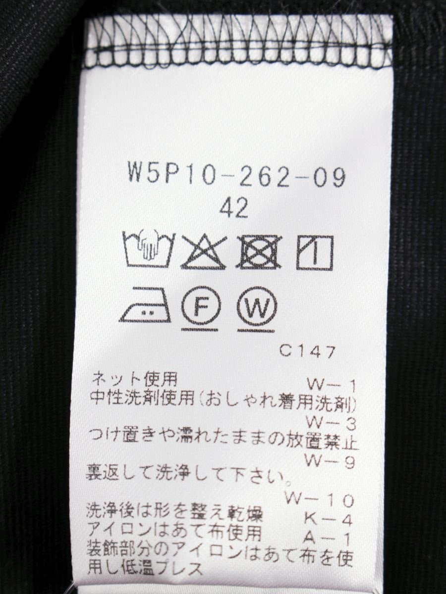 トゥービーシック W5P10-262-09 トップス 42 ブラック フラワーモチーフ 刺繍 ビジュー ITTDJV03YS54