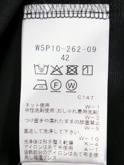 トゥービーシック W5P10-262-09 トップス 42 ブラック フラワーモチーフ 刺繍 ビジュー ITTDJV03YS54