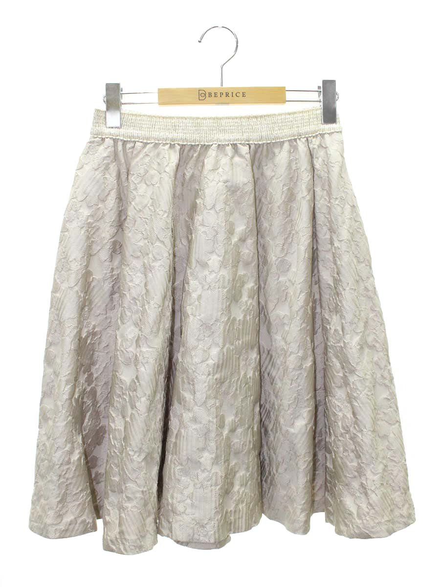 トゥービーシック W5S07-631-40 スカート 40 ベージュ エンボス フラワーモチーフ ラメ フレアー ITI8JMQF1C0C