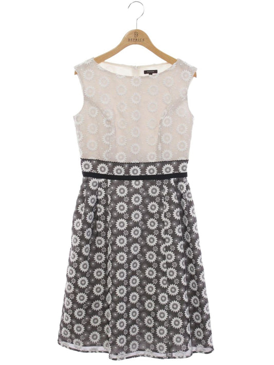 トッカ OPTOYS0003 ワンピース 0 ベージュ/グレー フラワーモチーフ 刺繍 ITISVSMAB5CB