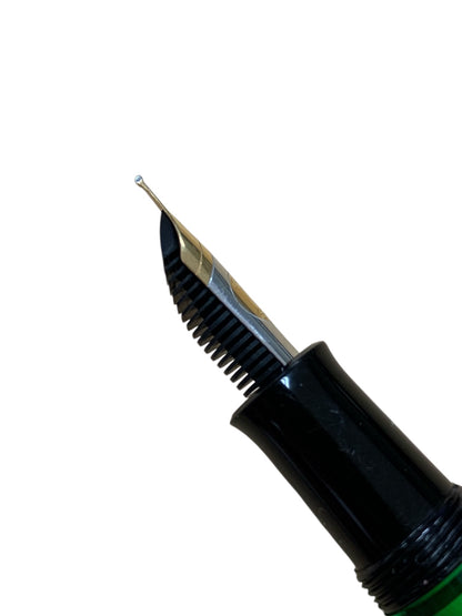 ペリカン 万年筆 スーベレーン M700 トレド ブラック/グレー EF 18C-750 IT9BASW43R38