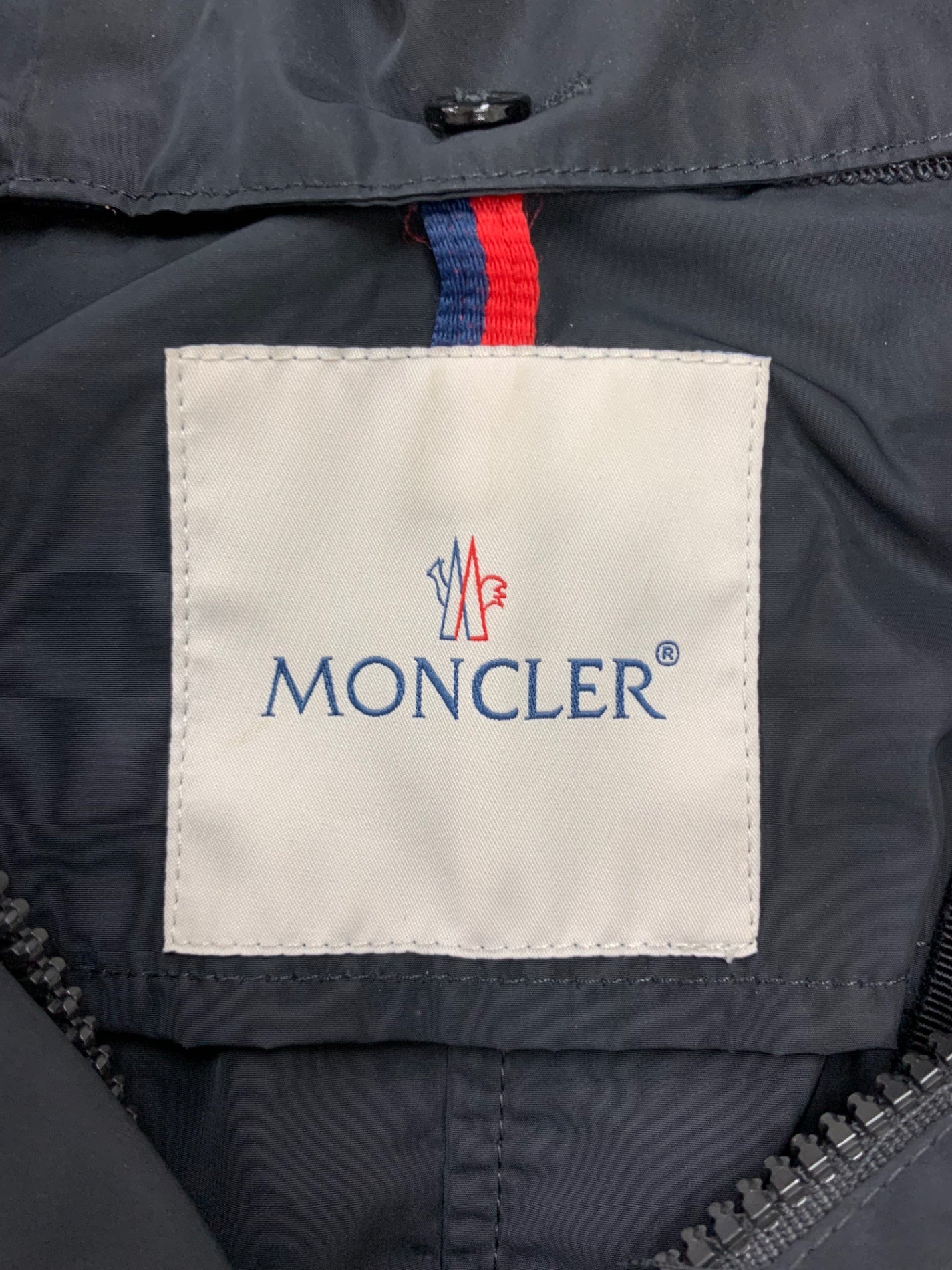 モンクレールArgeline Giubbotto フード付きナイロンコート美品！ 美品 モンクレールArgeline Giubbotto フード付きナイロンコート