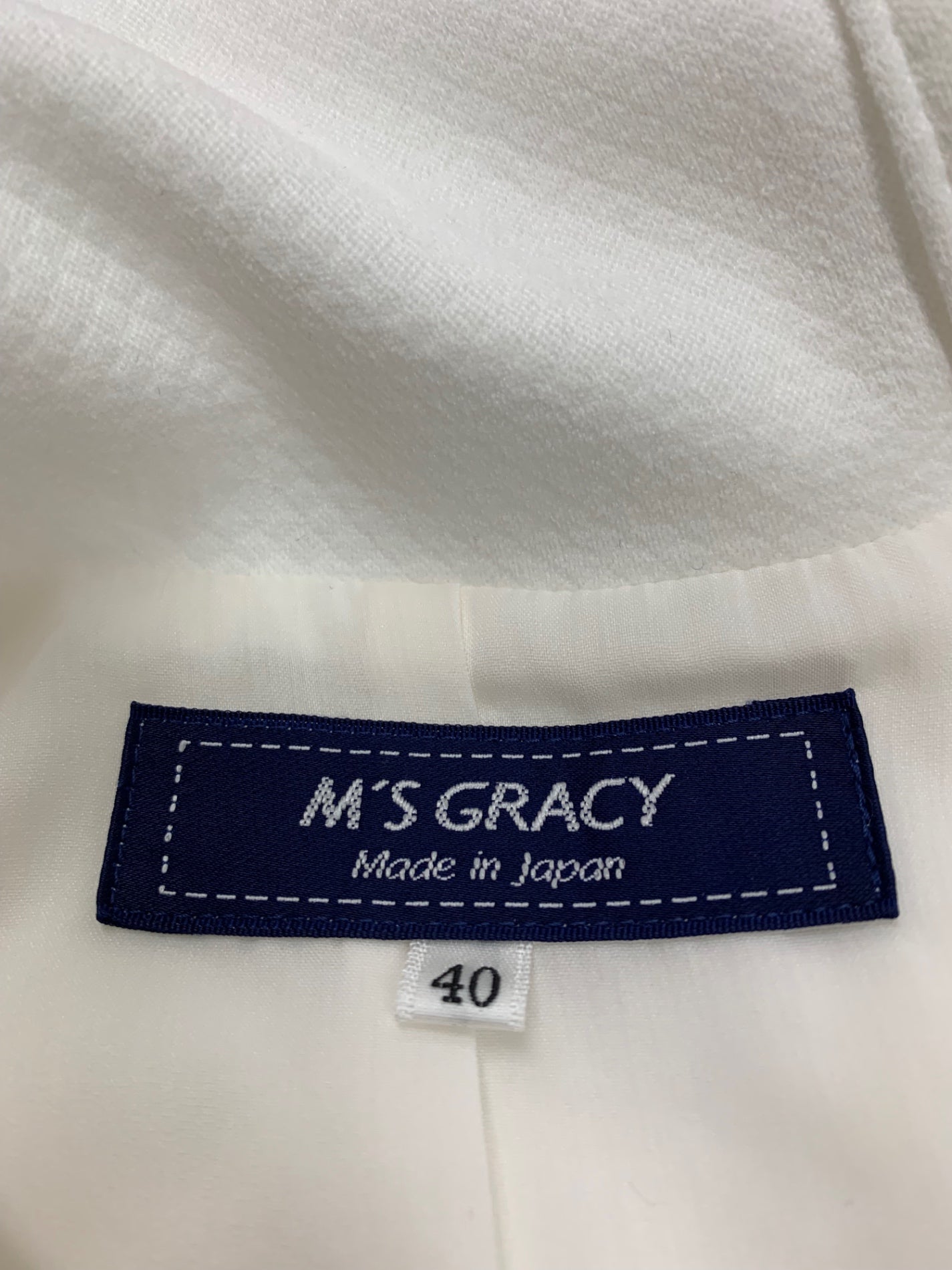 エムズグレイシー 214109 パーカー 36 ホワイト エンボス加工 花 IT2JDCIZ0HWY