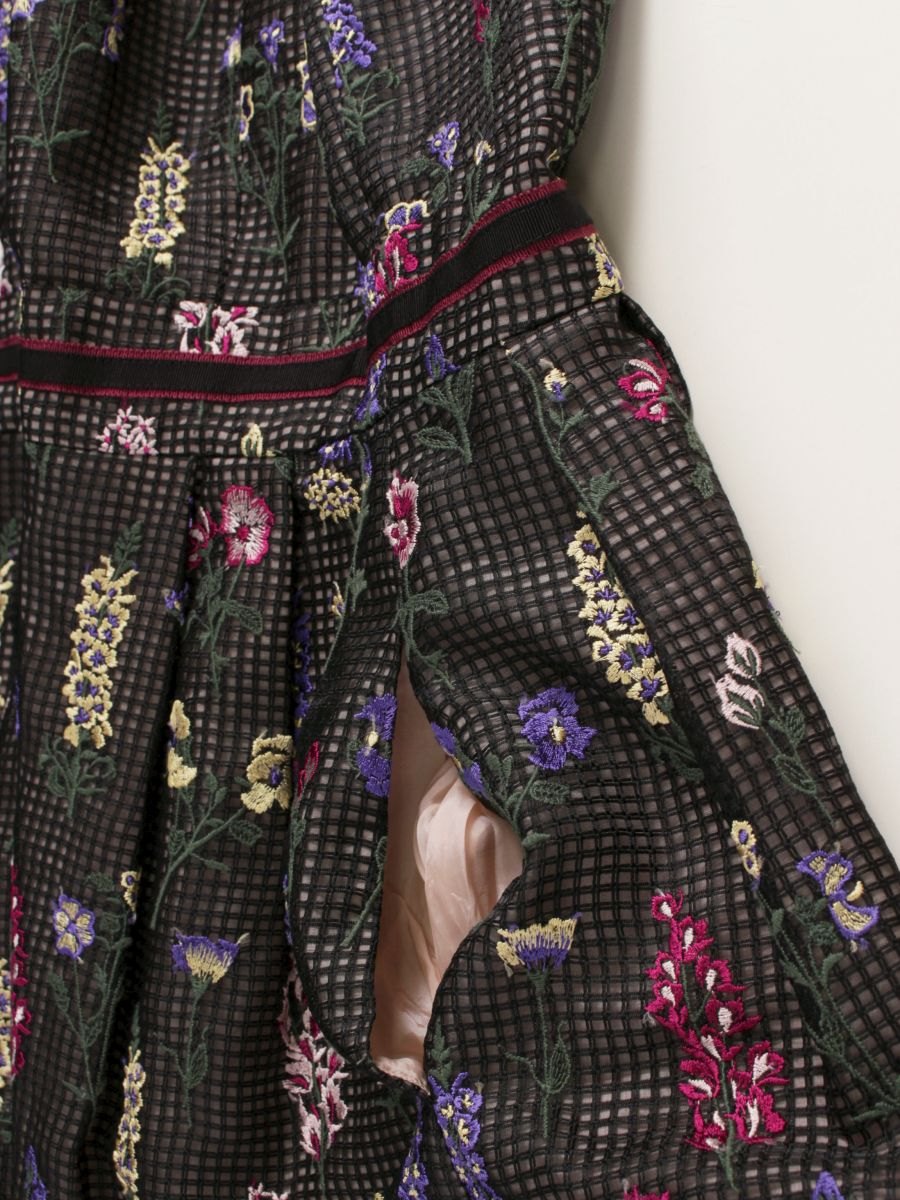 トッカ BOTANIC ARCHIVE OPTOHW0300 ワンピース 0 ブラック フラワーモチーフ ITAE1SESJ7OA 【SALE】