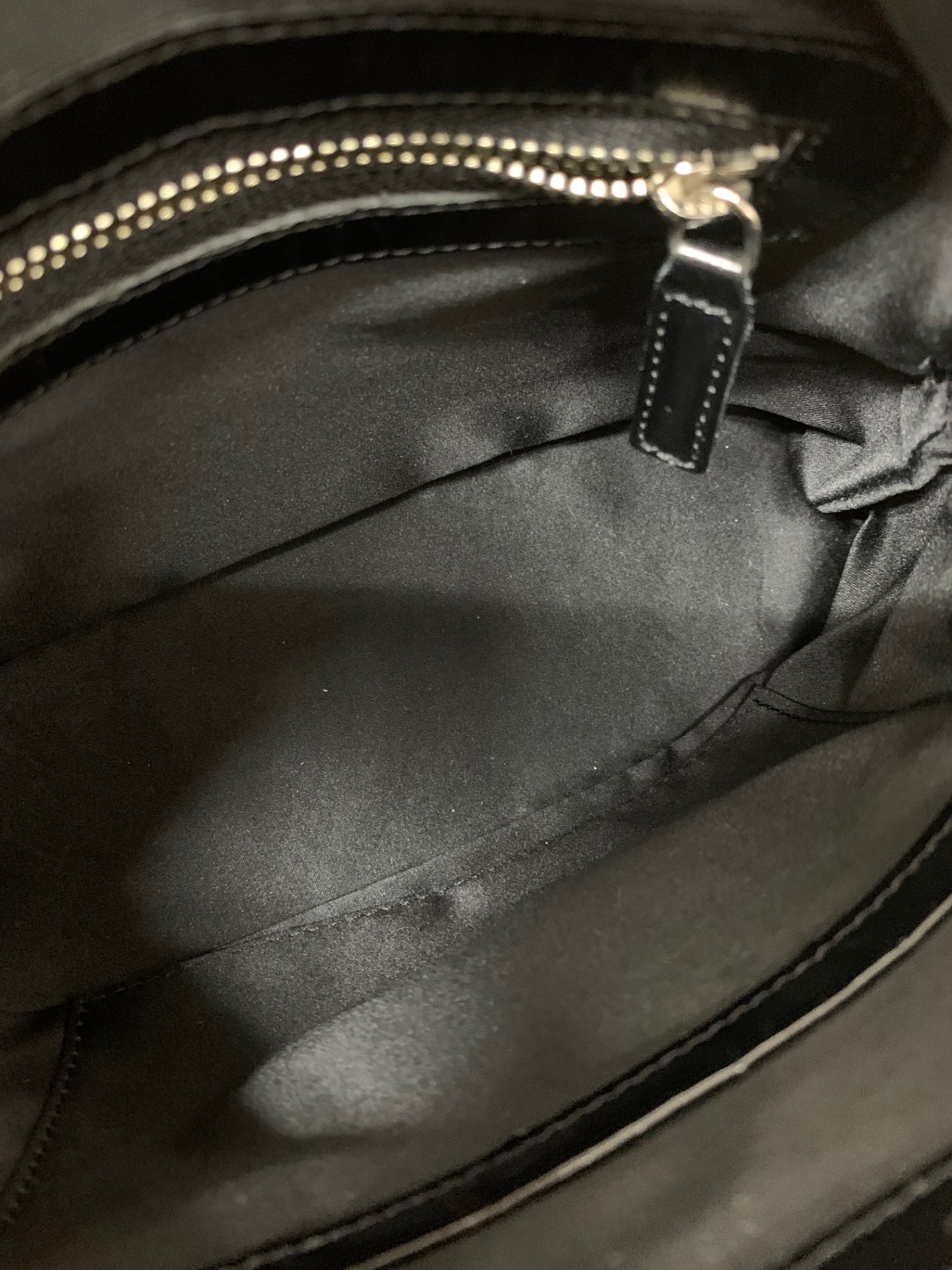 フォクシーブティック マカロンバッグ ブラック ベロア チェーン IT2QN91IWPH8