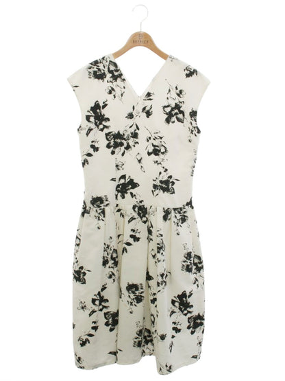 セルフォード CWF0202052 ワンピース 38 ホワイト Vネック フラワーモチーフ タックフレア ITMWYX5P6J1C 【SALE】