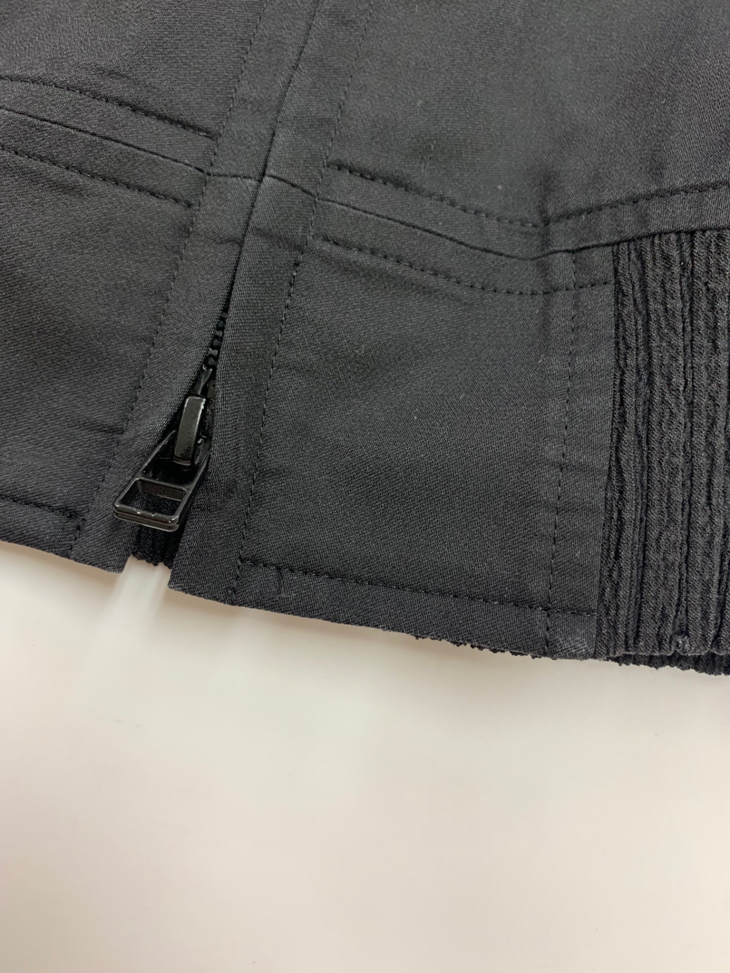 エイポックエイブルイッセイミヤケ TYPE-S BASIC COLORS AT23FC700 ブルゾン 1 ブラック ITGC5ZEMECOS 【SALE】