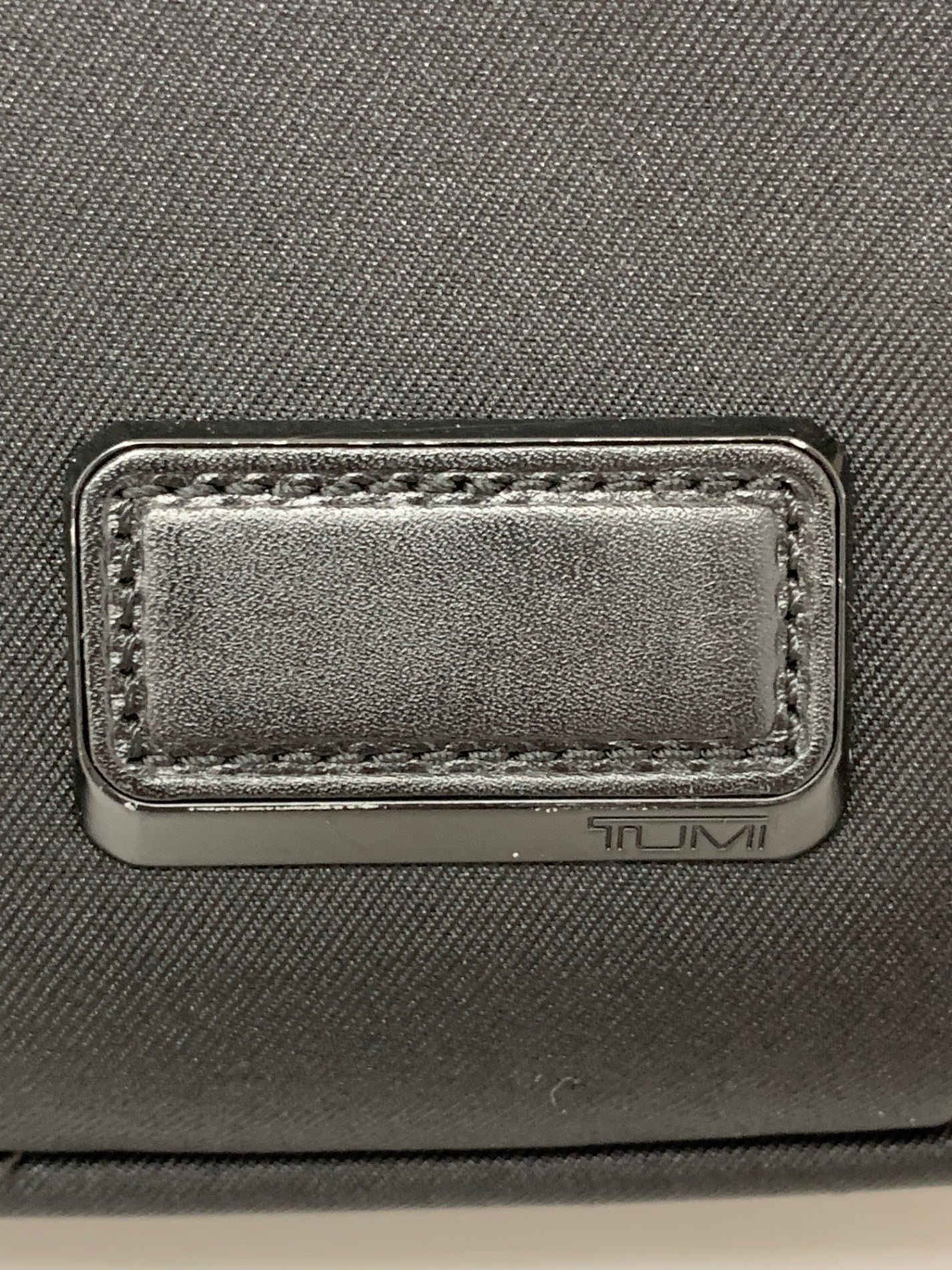 トゥミ TAHOE アズテック コンパクト 798654DE バックパック ブラック ITND5OKPX8VY