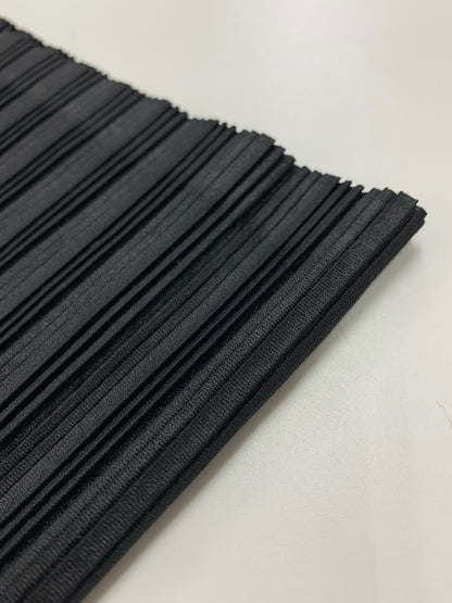 プリーツプリーズイッセイミヤケ PP54-AD362 トップス ブラック オーチューブ IT6KOMF2DWBS