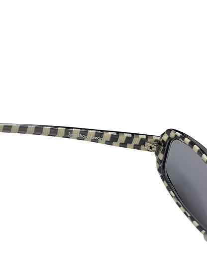 レスザンヒューマン パンチラッ-11-ハンイナリ メガネ 眼鏡 ブラック チェック セルフレーム フルリム スクエア ITEPNS24D5N4 【SALE】