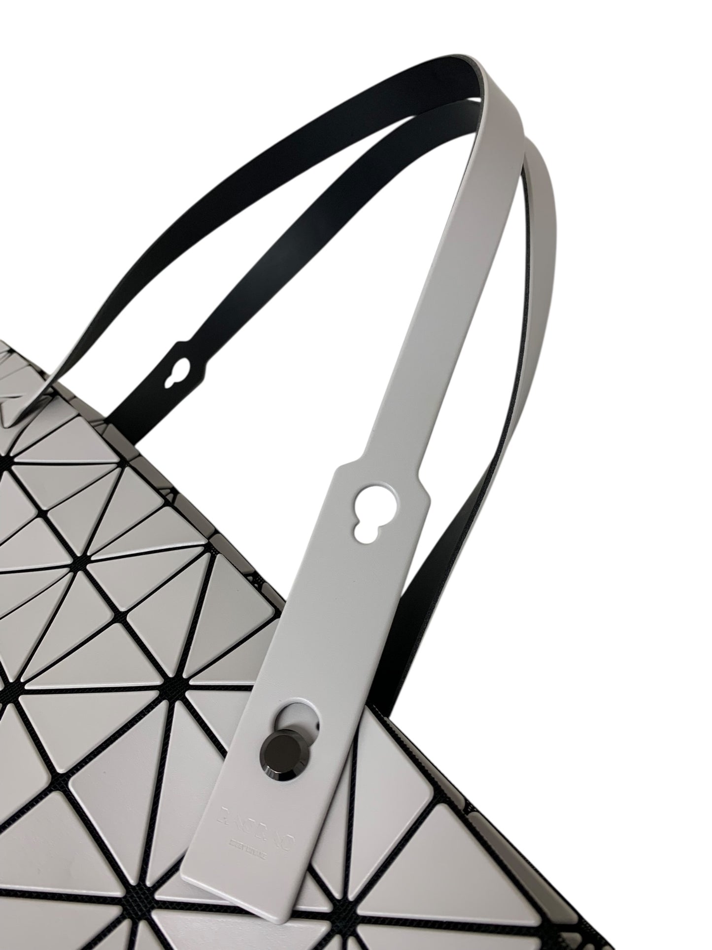 バオバオイッセイミヤケ ROCK MATTE BB56AG402 ハンドバッグ グレー ITY8EZEDQF96 【SALE】