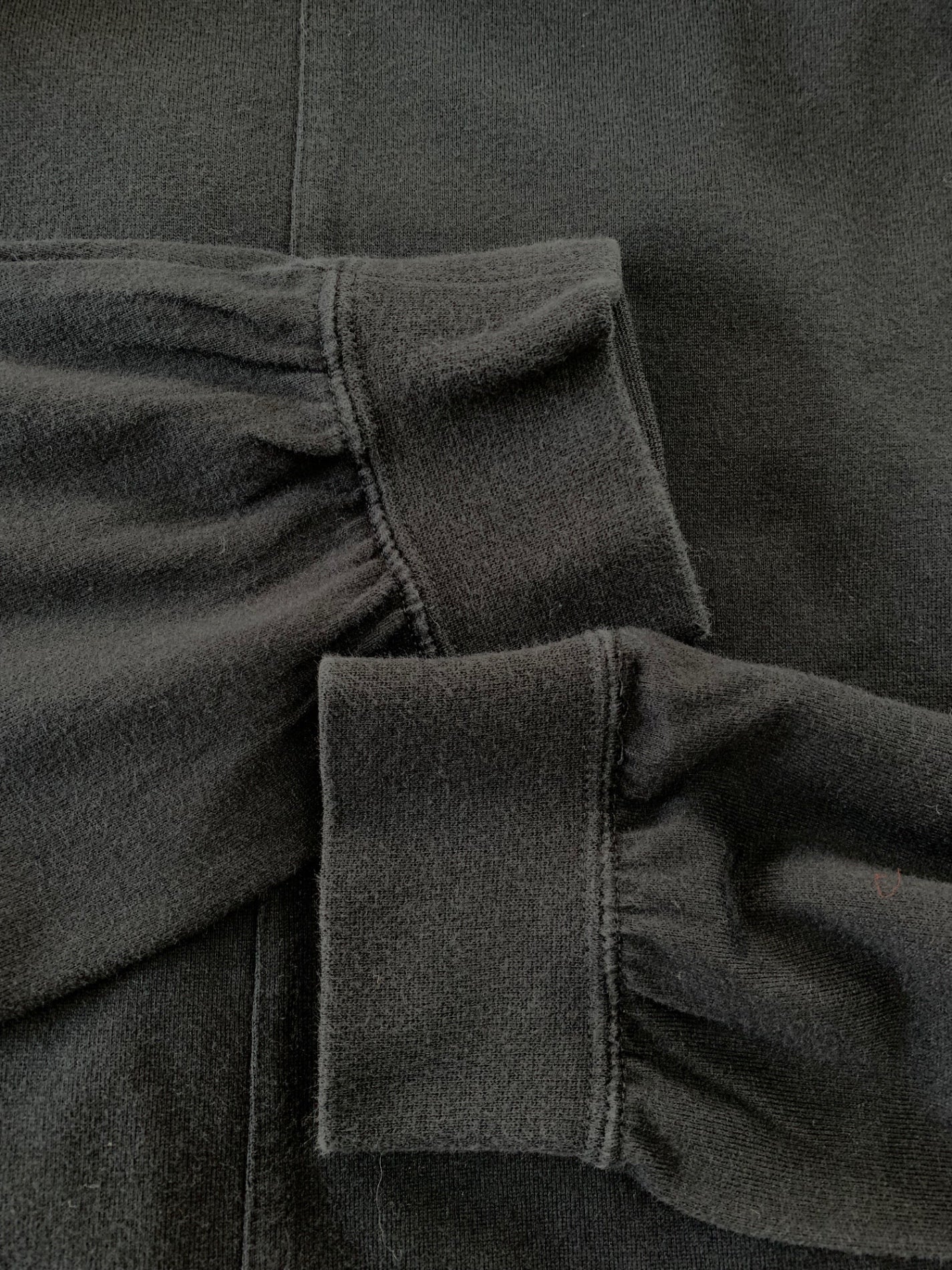 オムプリッセイッセイミヤケ HP01JK001 ハイネックカットソー 2 ブラック IT435CHGS0IO