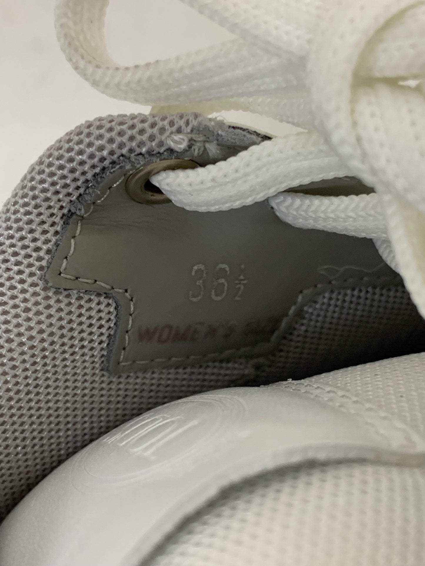 トッズ スニーカー 36.5 ホワイト パンチング IT05ZLT63BH8