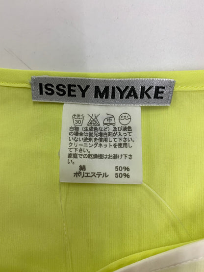 イッセイミヤケ IM41FJ507 トップス 2 ホワイト ITT421GCIYRS