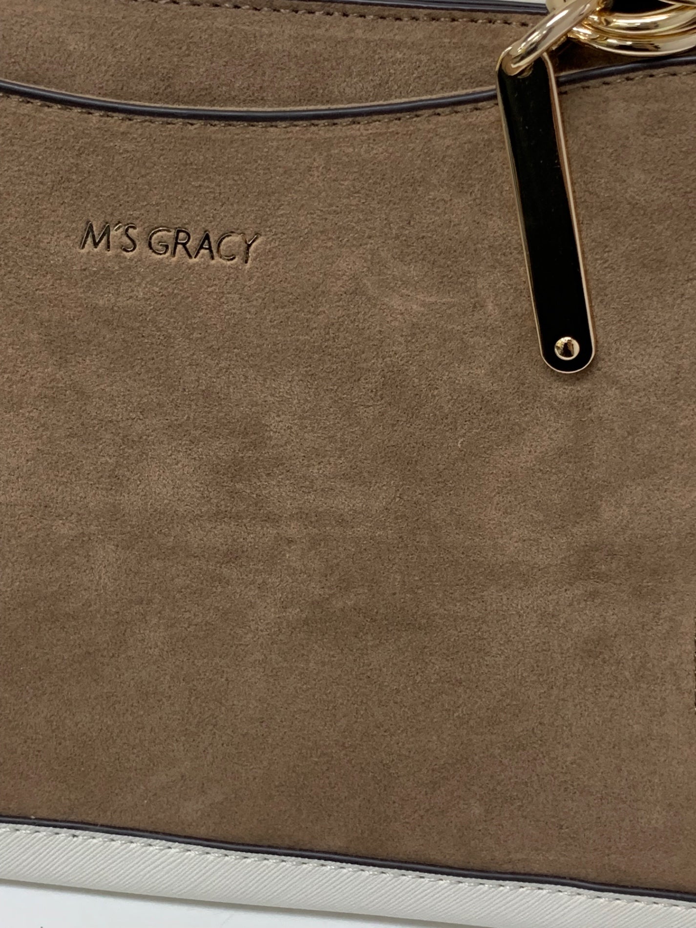 エムズグレイシー 994505 ハンドバッグ ブラウン 人形チャーム付き IT3I29NQMCP0