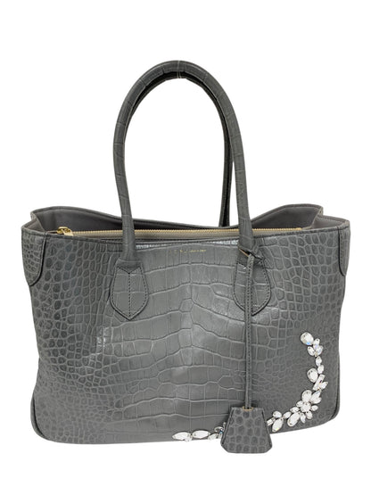 エーディーエムジェイ トートバッグ グレー クロコ型押し レザー スワロフスキー ITW95L3B47A2
