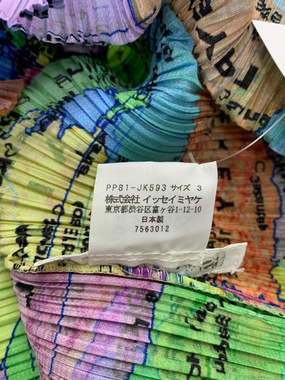 PLEATS PLEASE プリーツプリーズ イッセイミヤケ WORLD MAP PP81-JK593 世界地図柄 プリーツ ハイネック トップス ITOWW7EXKUYY