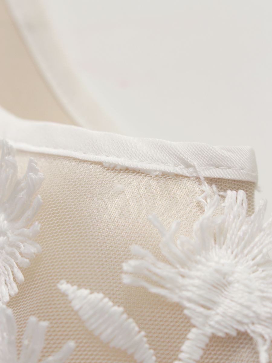 トッカラベンダー Eyelash Embroidery ロングドレス OPTUBM0200 ワンピース 4 ベージュ IT8KTHIPFPTC