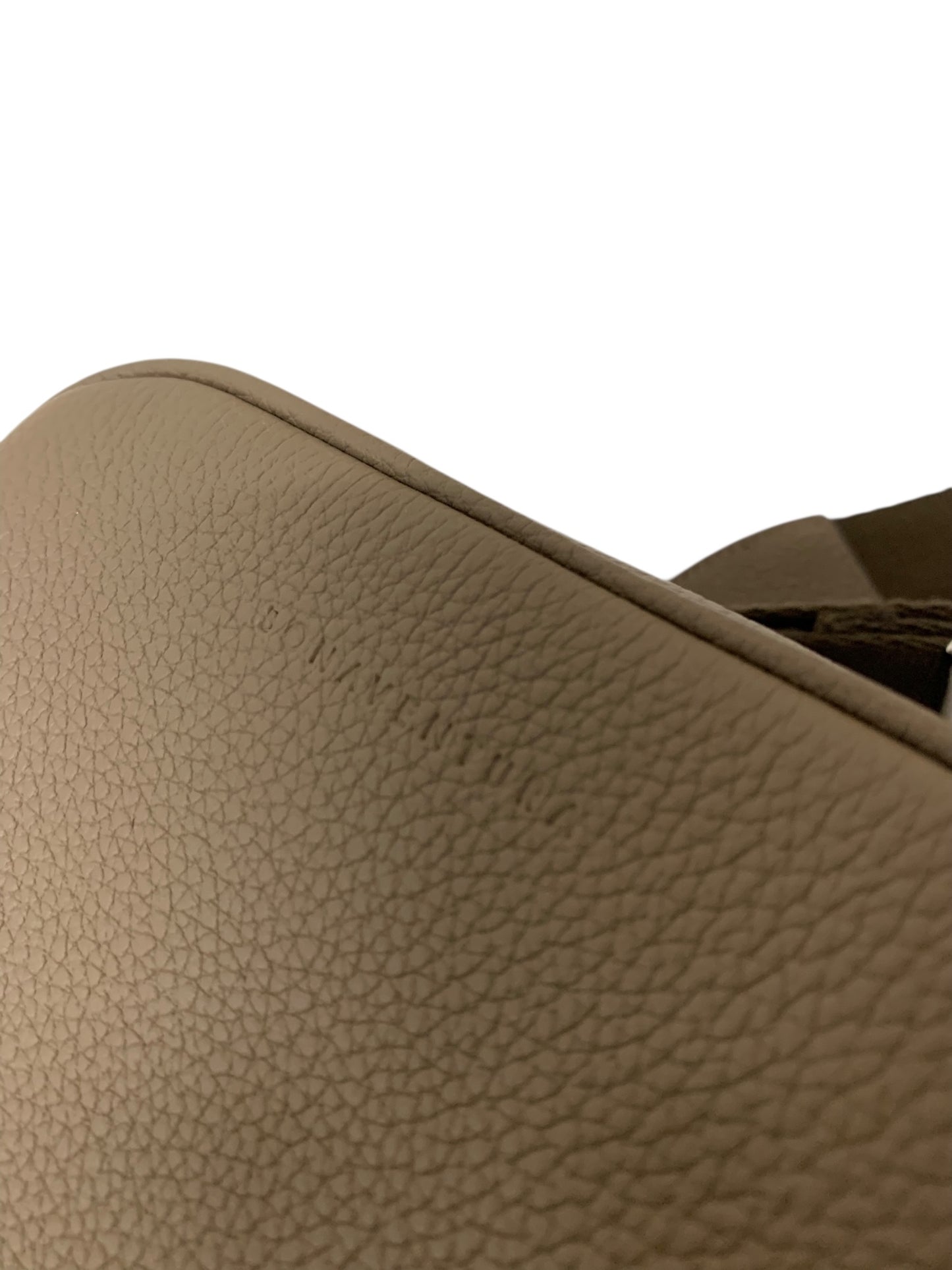 ボナベンチュラ パオロ クロスボディバッグ シュリンクレザー BCBO2-ET グレージュ ITITPWHNXD6C