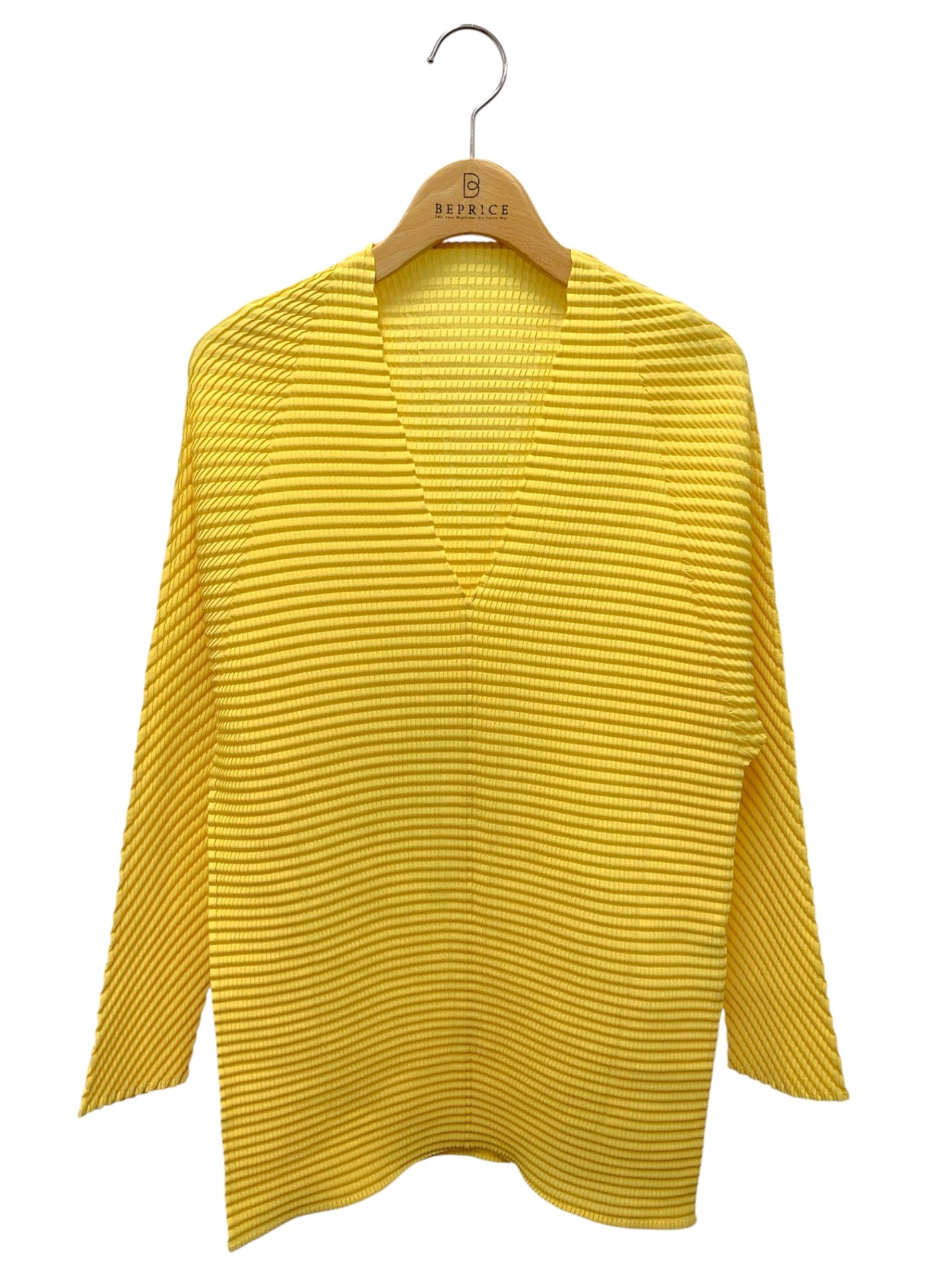 イッセイミヤケ IM04FJ940 カットソー 2 イエロー Vネック IT7D10J6EELK 【SALE】