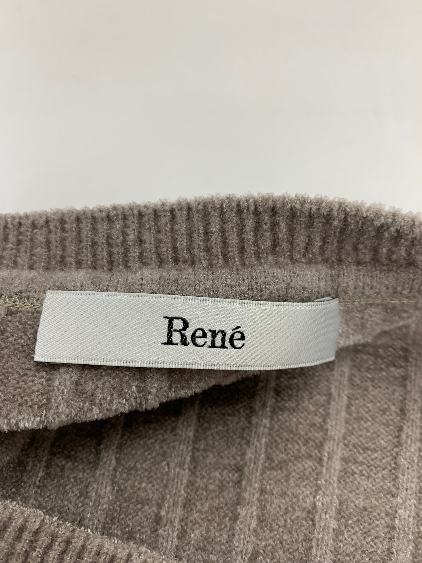 ルネ 6132487 ニット セーター 36 グレージュ パール ビジュー フリル ITBGIIIH35BC