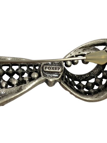 フォクシーブティック ブローチ シルバー ラインストーン リボン IT8UWQ9IHD6X