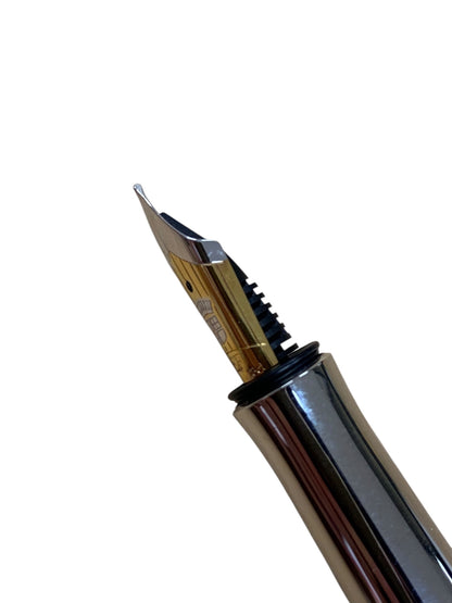ファーバーカステル 万年筆 クラシックコレクション ペンナンブコ ブラウン EF 18ct IT40KXTWDE0C