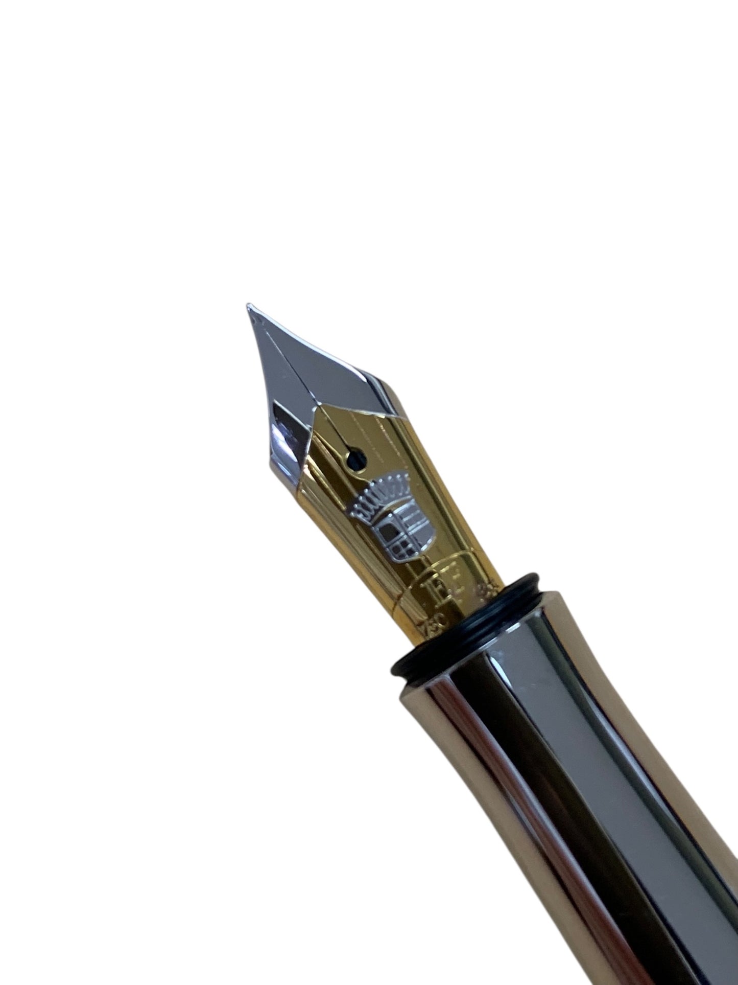 ファーバーカステル 万年筆 クラシックコレクション ペンナンブコ ブラウン EF 18ct IT40KXTWDE0C