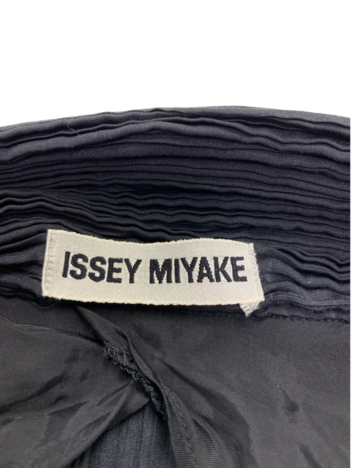 イッセイミヤケ IM53-FD924 95AW ドット ジップ ジャケット M ブラック ITR7OVGDY5OG