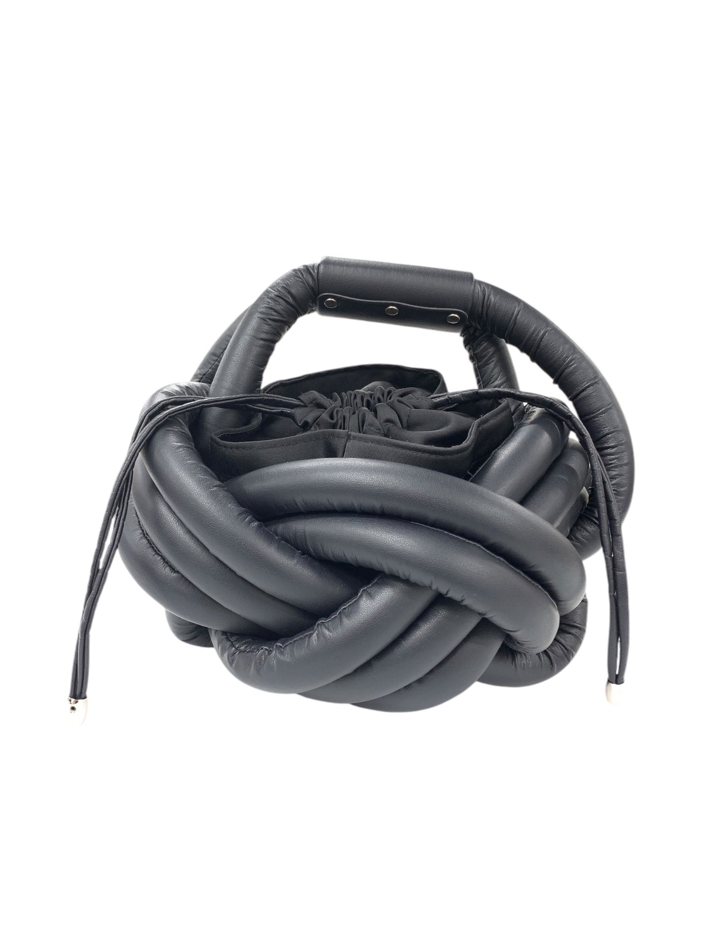 イッセイミヤケ ツイストブレッドハンドバッグ IM41-AG201-15 ブラック エコレザー IT642JTSRW7I 【SALE】