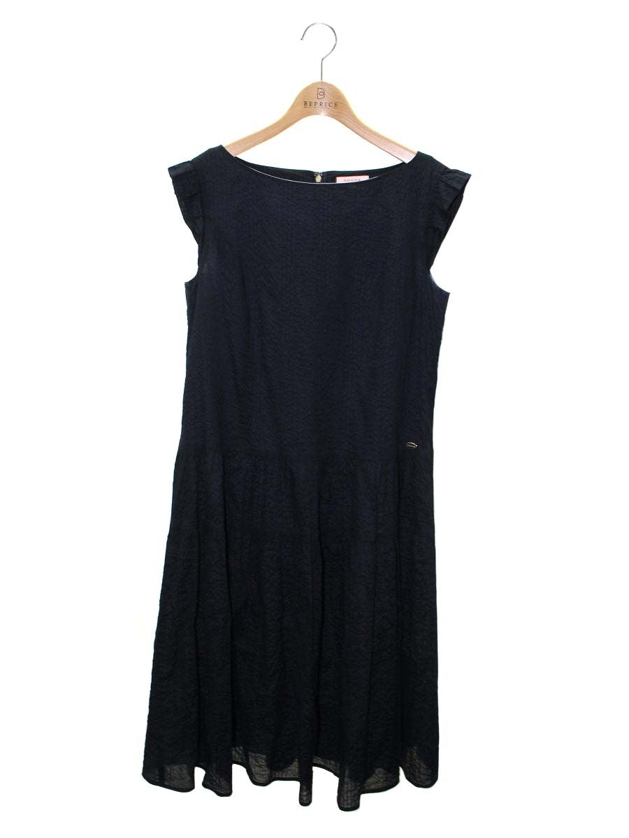 トッカ 2024 SUMMER COLLECTION 洗える！VACANCE ドレス OPTOCM0531 ワンピース  6 ネイビー サッカー素材 ITLZADVPDXB4 【SALE】