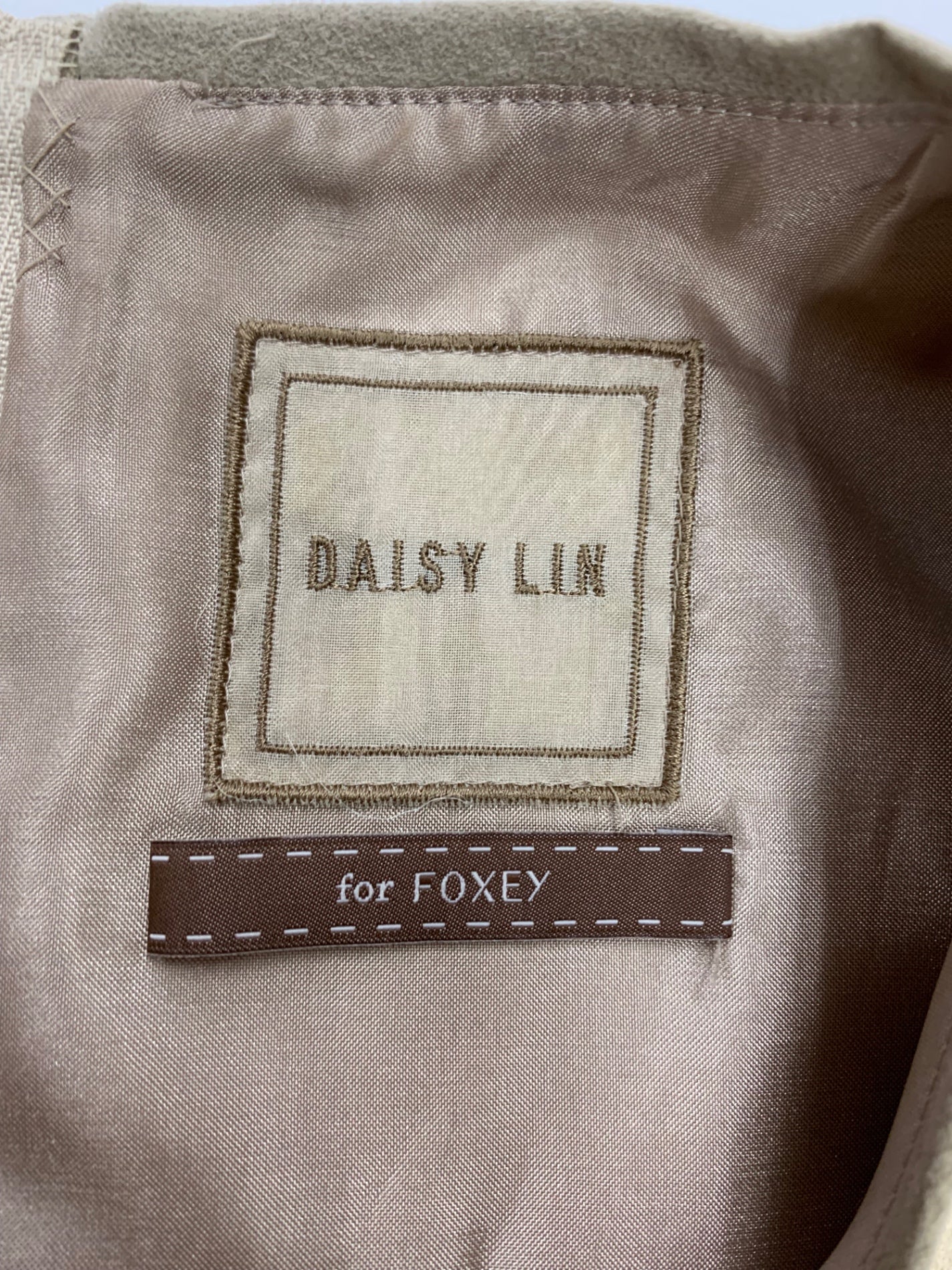 デイジーリン for フォクシー Daisy Suede Dress 36347 ワンピース 40 ベージュ フェイクレザー スエード調 ITHPL3X94E7Y