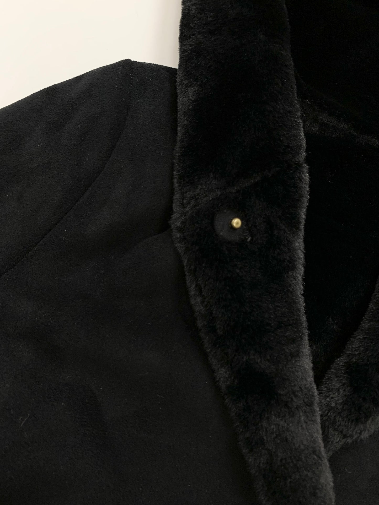 トッカ CMTOYW0410 コート 0 ブラック フード付き フェイクファー ITP4TWM93OIS