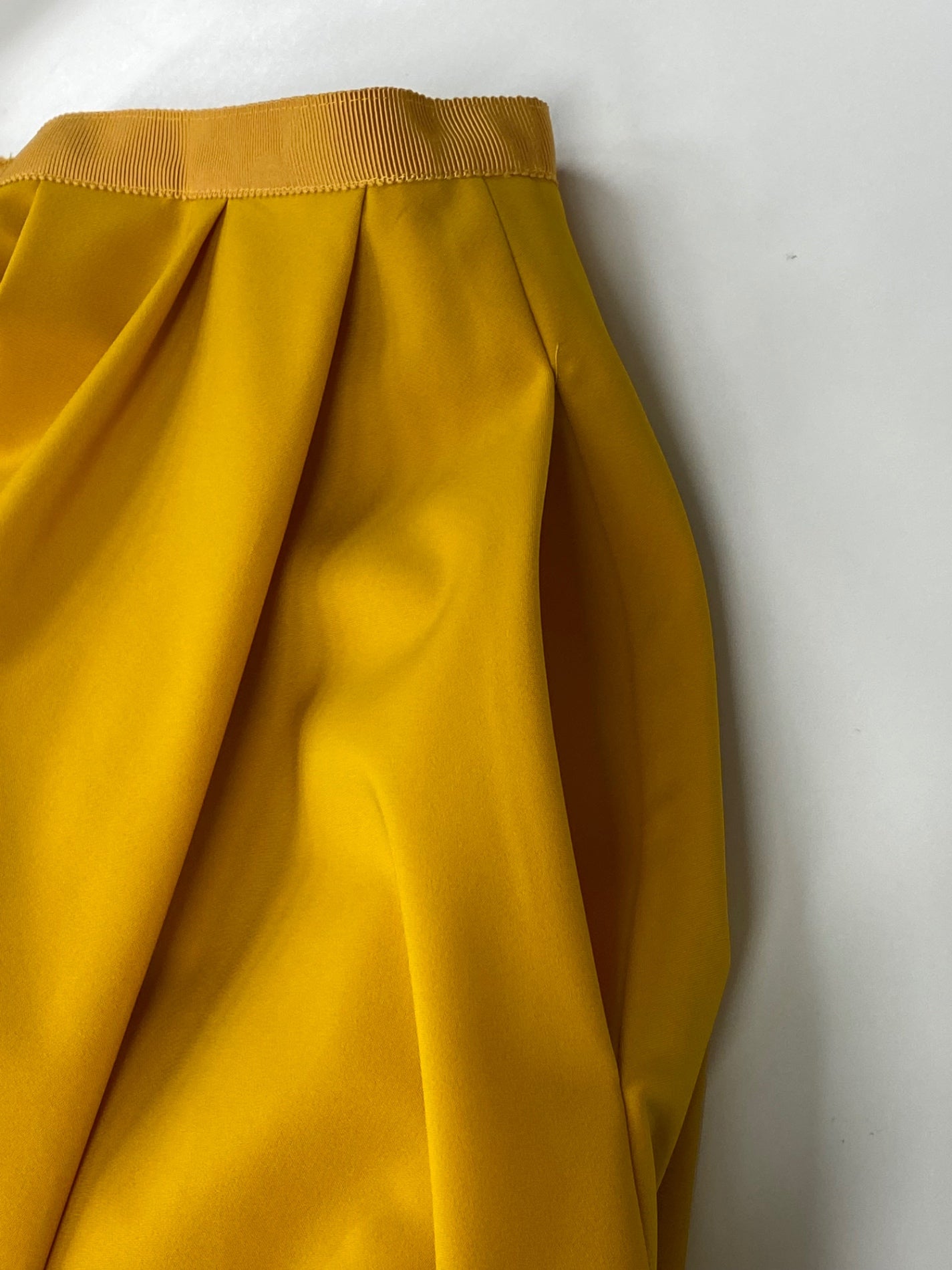 フォクシーニューヨーク Skirt 38338 スカート 38 イエロー タックフレア ITJEBGYPPR0I